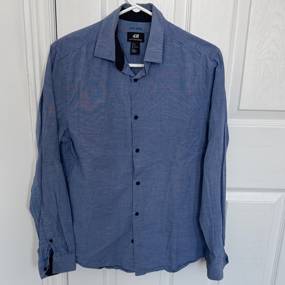 H&M Men's Chambray Blue Long-Sleeve Dress Shirt